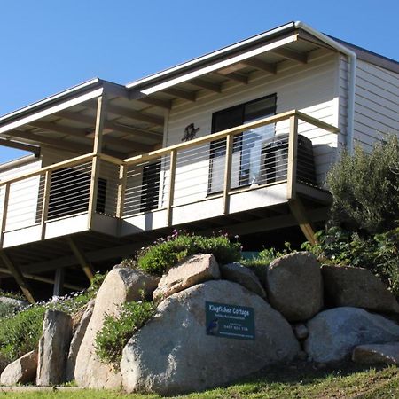 Kingfisher Cottage Beachfront At The Binalong Bay Exterior foto